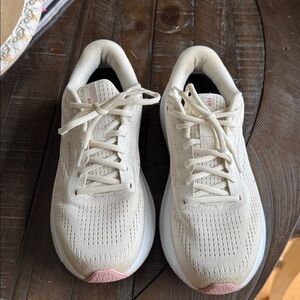Brooks Ghost Max 2 Women’s Shoes 9.5